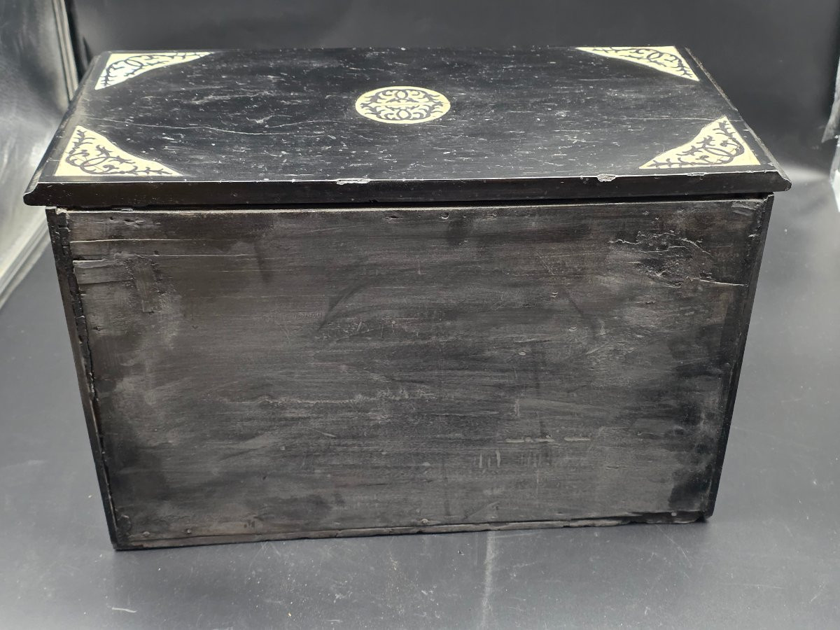 Inlaid Wood And Bone Cabinet (stipetto) – Southern Italy, 17th–18th Century-photo-3