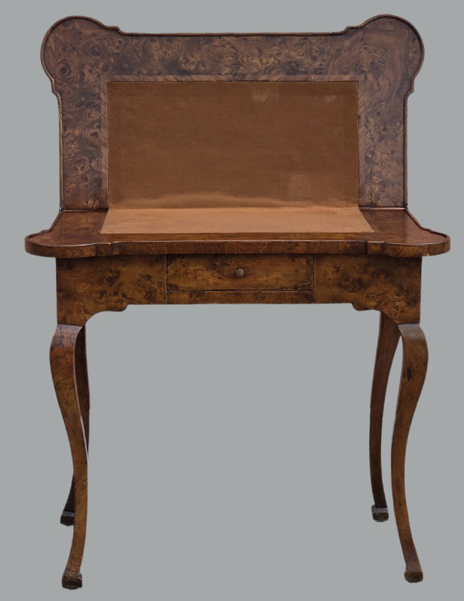 Emilian Louis XV Game Table In Elm Burl – First Half Of The 18th Century-photo-3