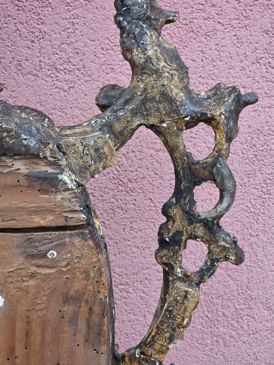 Miroir lombard sculpté et doré, milieu du XVIIIe siècle-photo-7