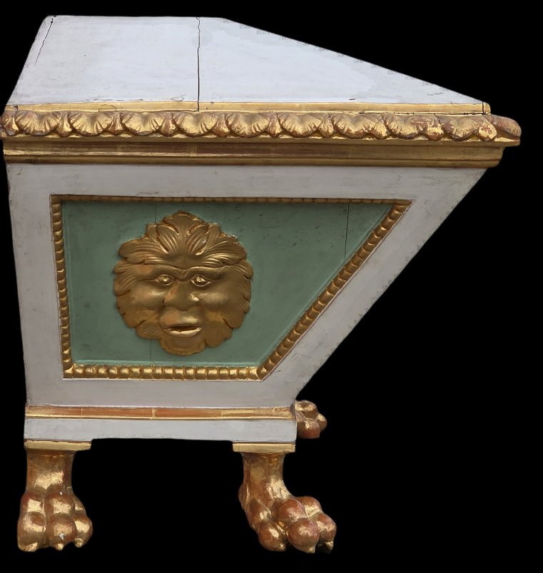 Tabernacle en bois laqué et doré, région de la Vénétie, début du XIXe siècle-photo-4