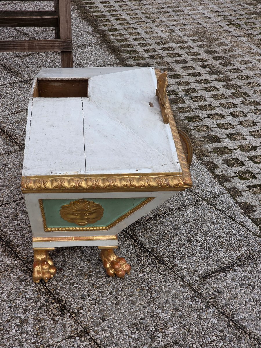 Tabernacle en bois laqué et doré, région de la Vénétie, début du XIXe siècle-photo-7