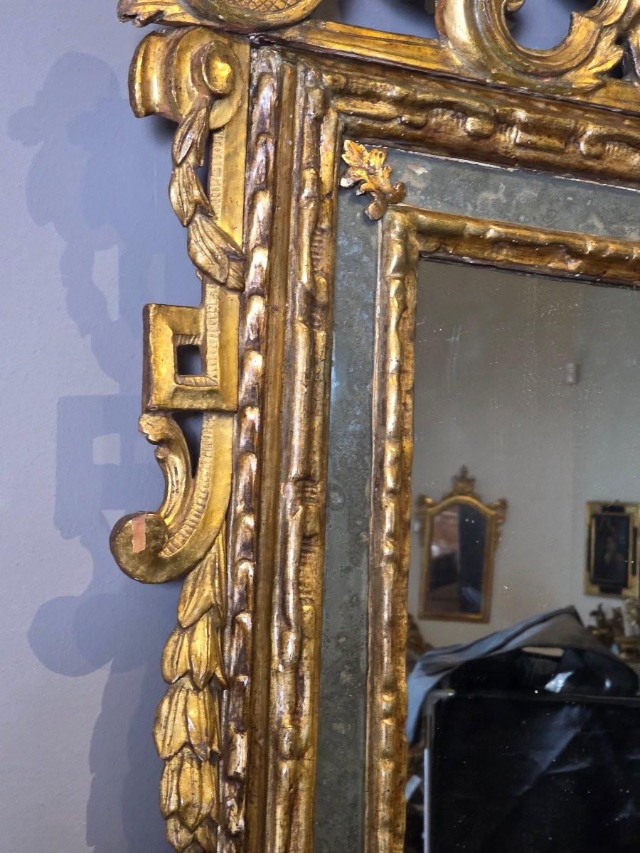 Miroir piémontais en bois sculpté et doré à la mecca, seconde moitié du XVIIIe siècle-photo-8