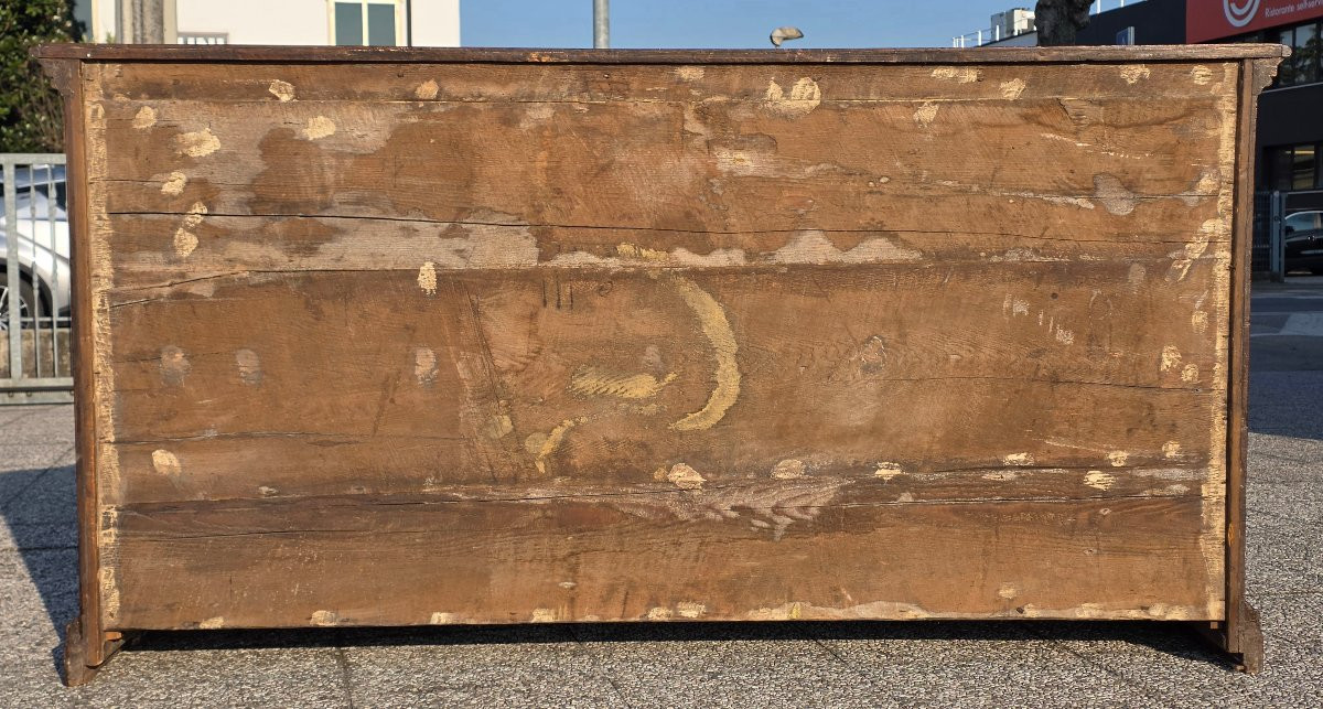 Buffet galbé en noyer et ronce d’olivier, région lombardo-vénitienne, XVIIIe siècle-photo-4