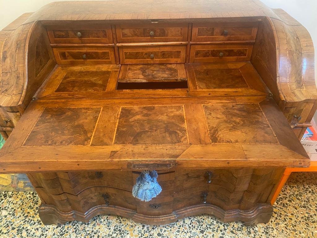 Verona Bureau Secrétaire In Burl Wood, Serpentine Front, Fitted Interior, Mid-18th Century-photo-7