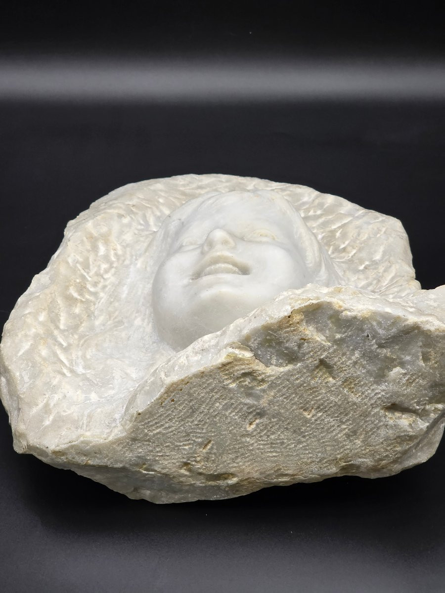 White Marble Sculpture Of A Child’s-photo-4