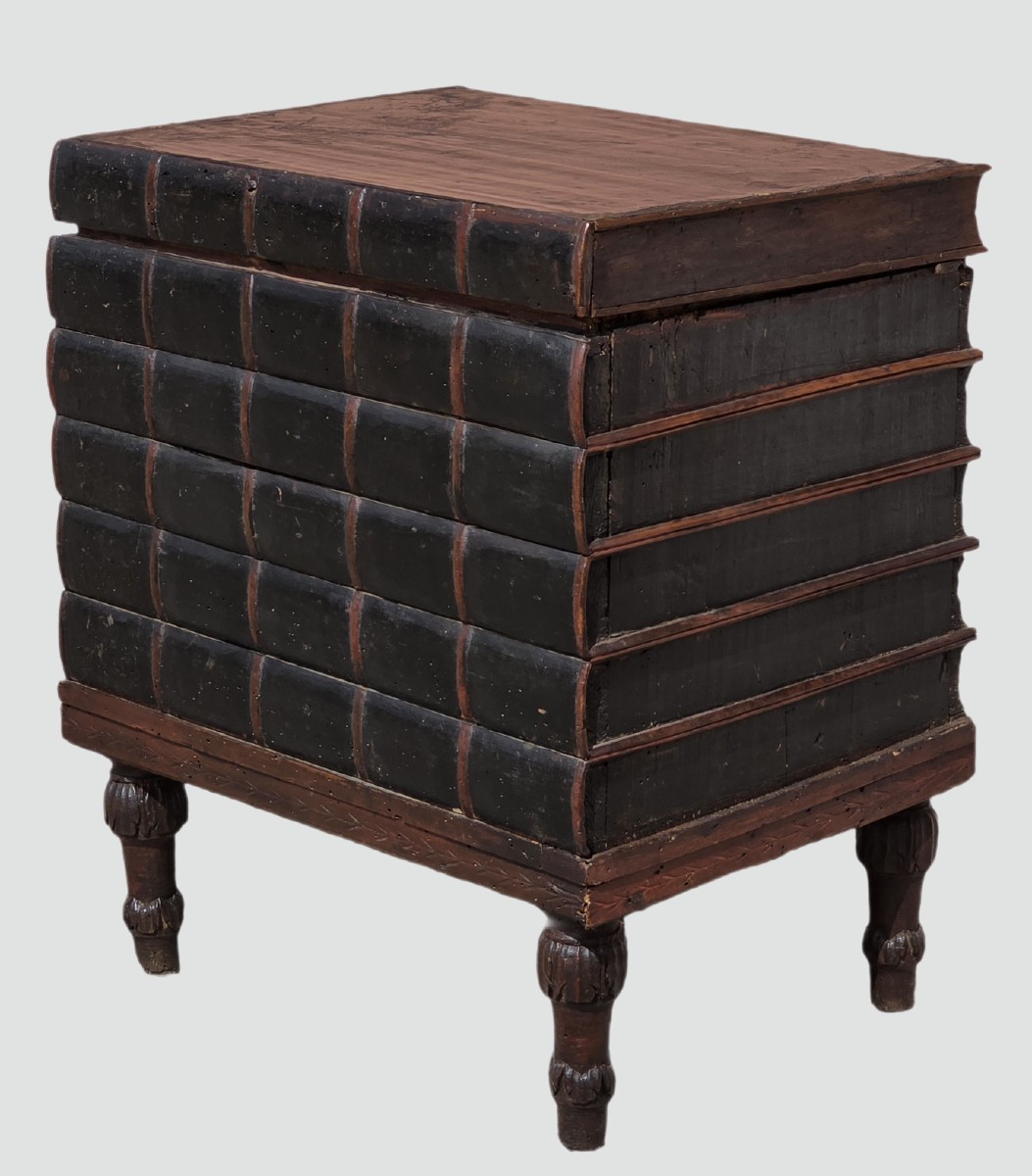 Louis XVI-style Book-shaped Chest From Veneto, Made Of Stained Fir And Fine Leather, Late 18th Century