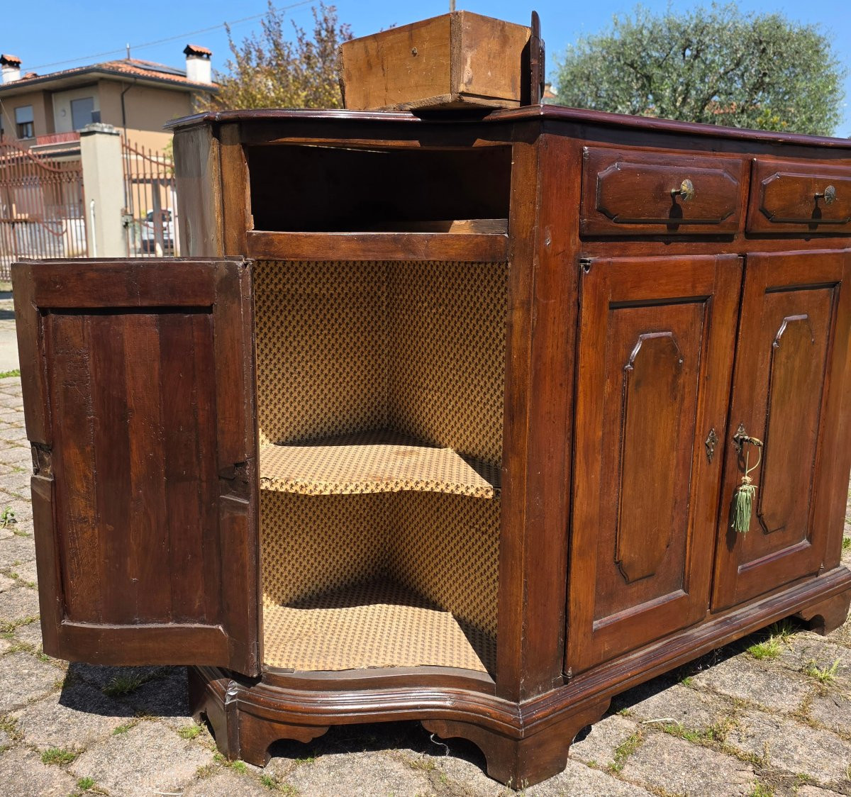 Curved Sideboard In Solid Walnut, Northern Italy, Venetian Style, Mid-19th Century-photo-3