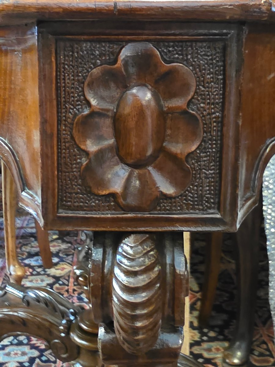 Carved Walnut Carlo X Console Table, Venetian Region, Early 19th Century-photo-4