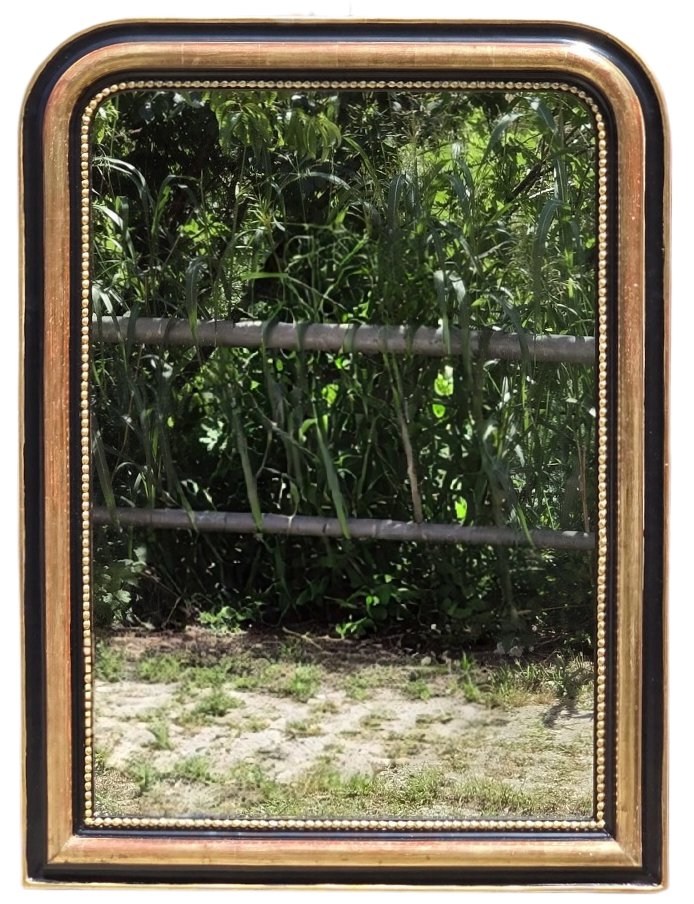 Miroir français laqué noir et doré à la feuille d’or, fin XIXe siècle, 95 x 71 cm
