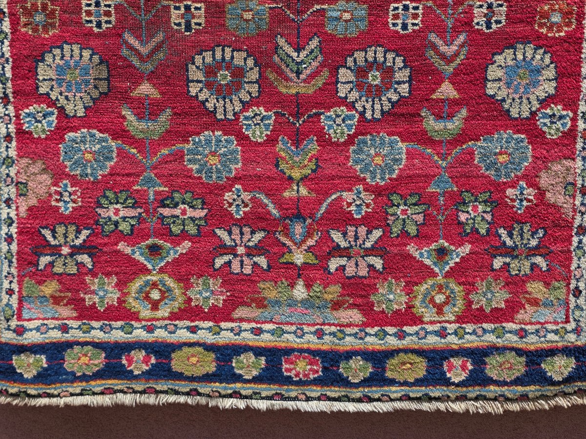 Handcrafted Persian Wool Rug – Floral Design – Iran, 1970s–1980s-photo-3