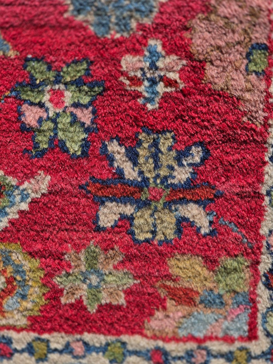 Handcrafted Persian Wool Rug – Floral Design – Iran, 1970s–1980s-photo-4