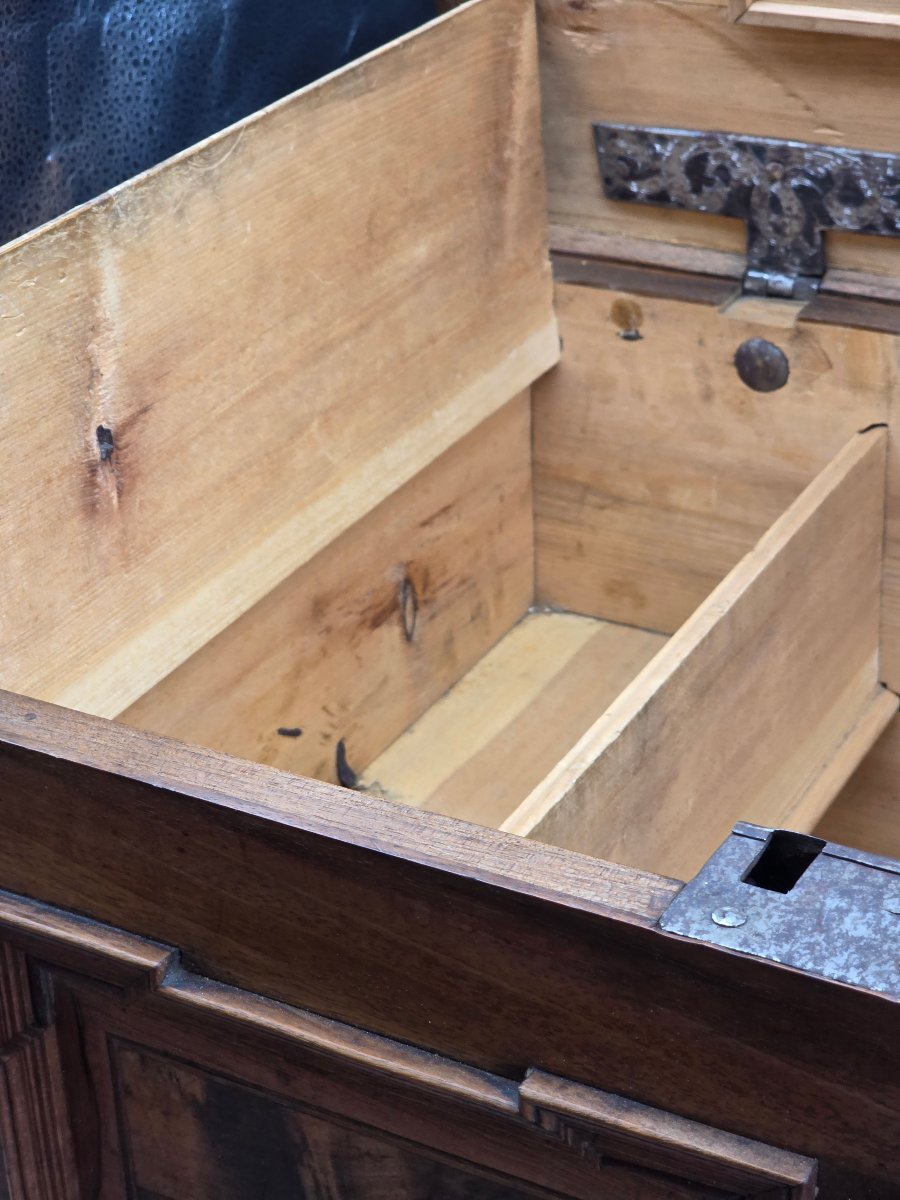 Coffret de mariage daté 1704, Trentin Haut-Adige, plaqué noyer avec clé-photo-6