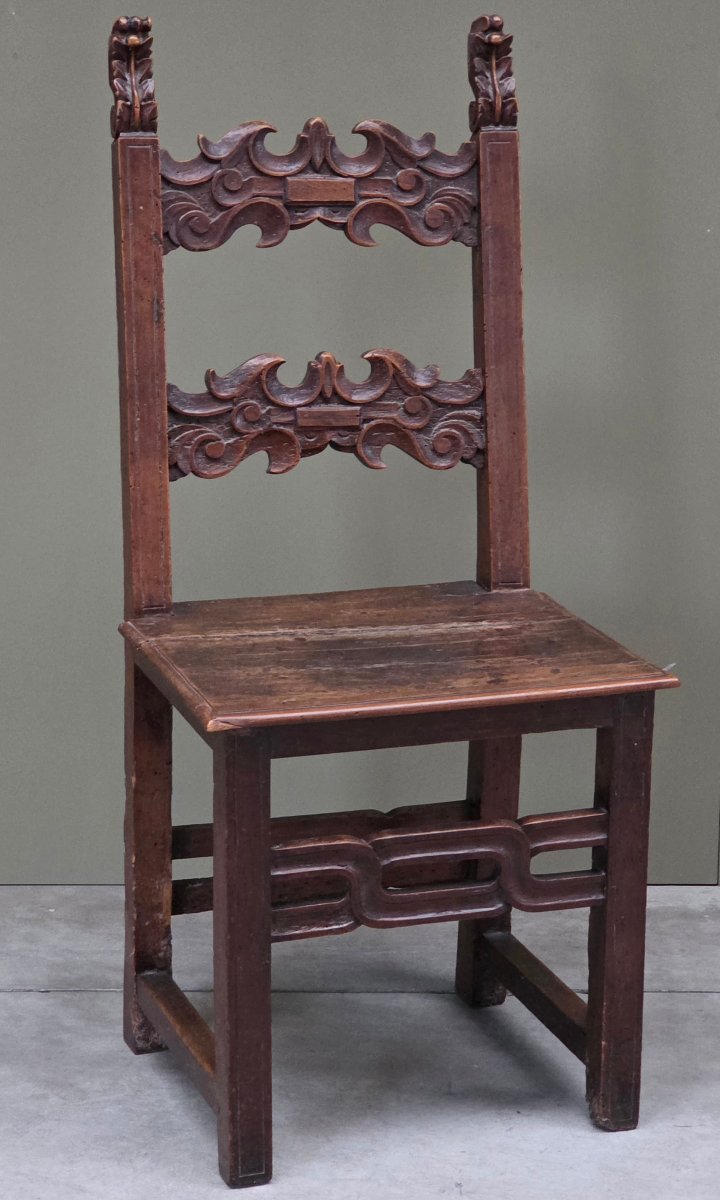 Venetian High Chair Made Of Carved Fruitwood, Late 17th–early 18th Century-photo-1