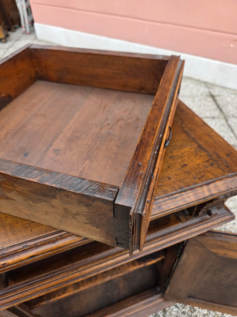 Sideboard Made Of Solid Walnut, Northern Italy, 17th Century-photo-4
