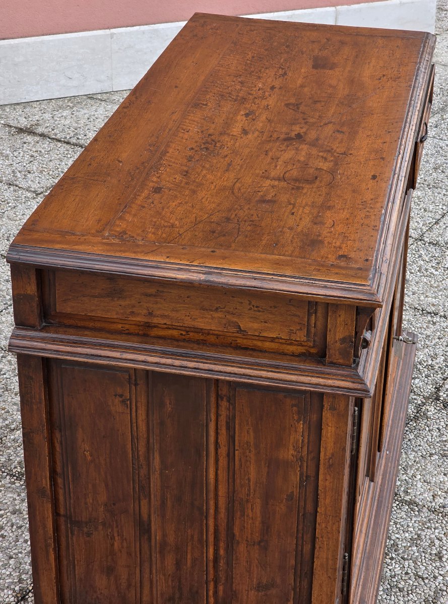 Sideboard Made Of Solid Walnut, Northern Italy, 17th Century-photo-7