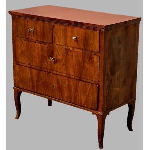Small Venetian Chest Of Drawers With Walnut Veneer – Late 19th Century