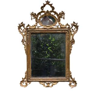 18th-century Gilded Venetian Mirror With Carved Cornice And Friezes