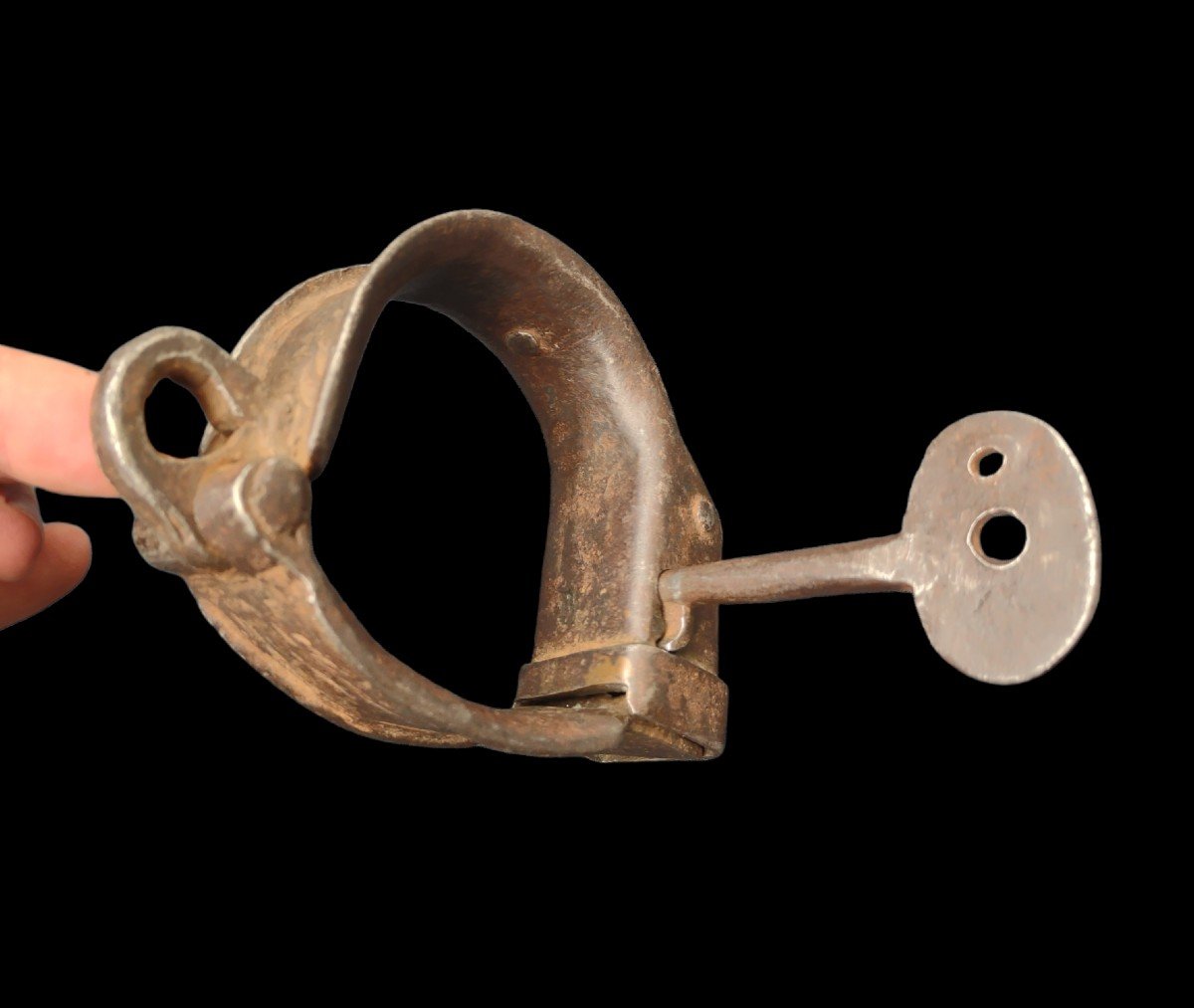 Ankle Cuffs Working With Seventeenth Century Key-photo-4