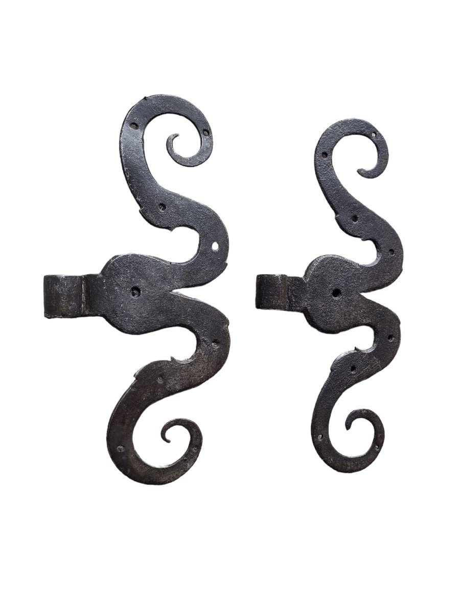 Pair Of Wrought Iron Hinges-photo-2