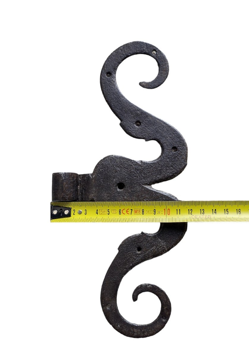 Pair Of Wrought Iron Hinges-photo-3