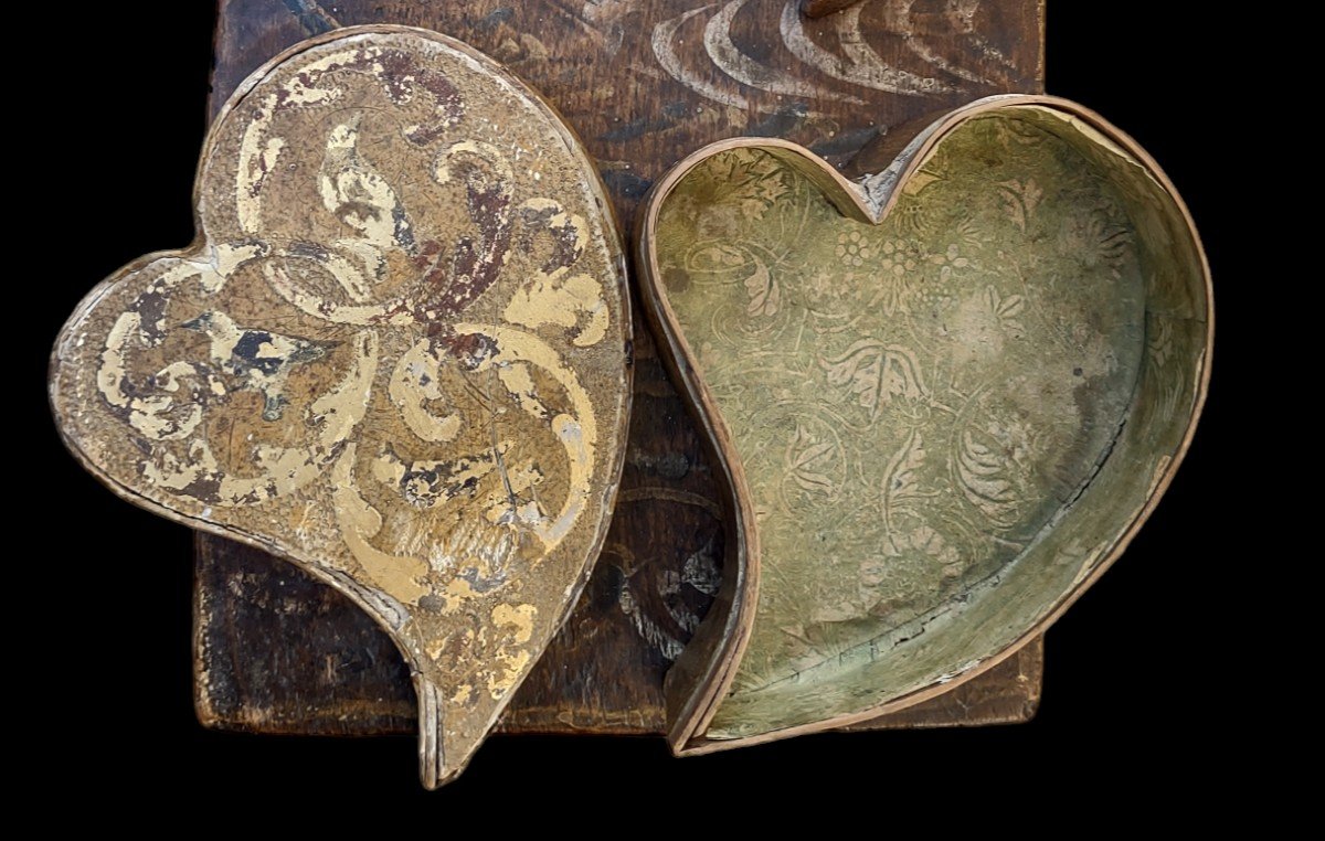 Gilded And Engraved Wooden Box Late XVII Century -photo-4
