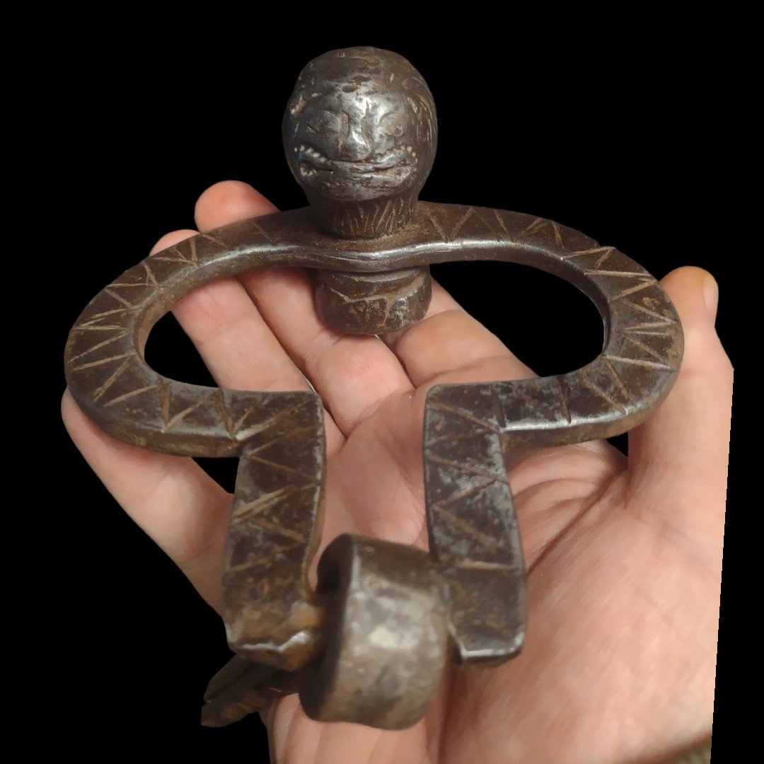 Zoomorphic Wrought Iron Door Knocker XVII Century 