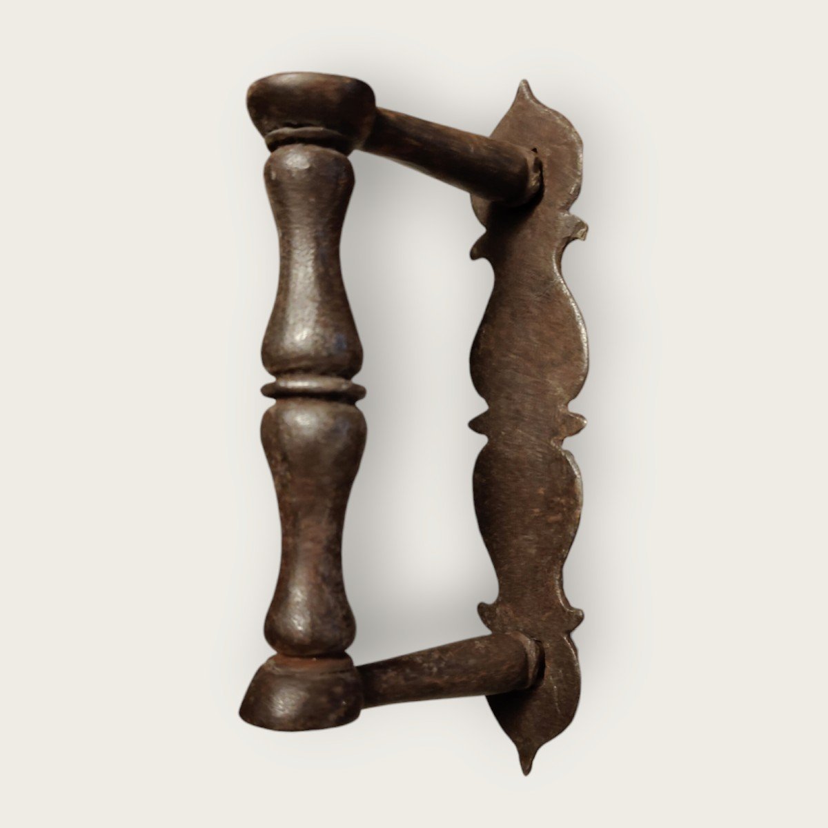 Seventeenth Century Wrought Iron Door Handle-photo-6