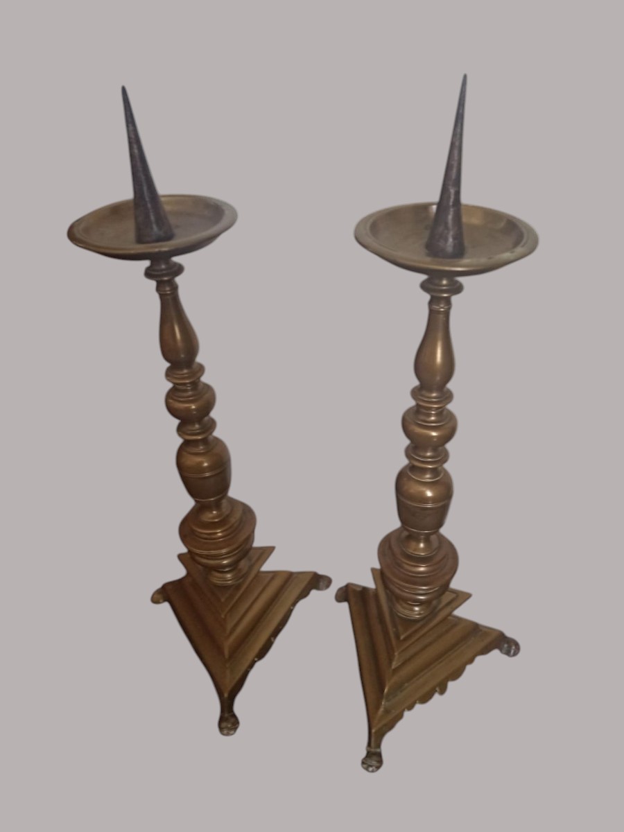 Paire De Pique-cierge En Bronze Italiens