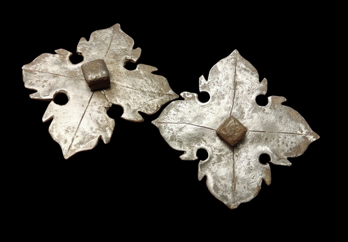 Pair Of Wrought Iron Large Nails XVI Century