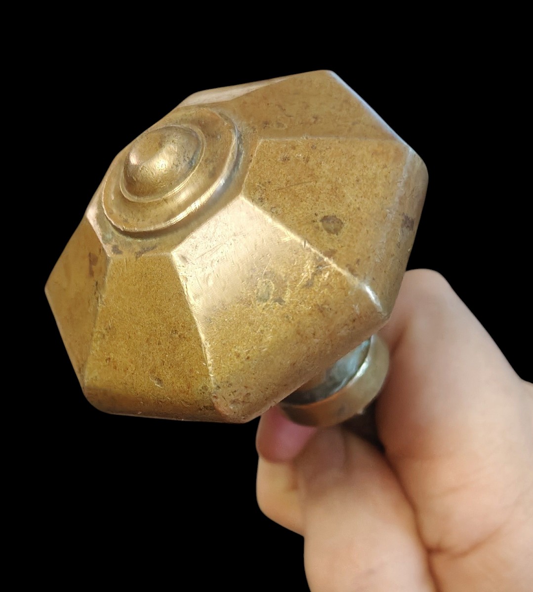 Bouton de porte en bronze ou laiton