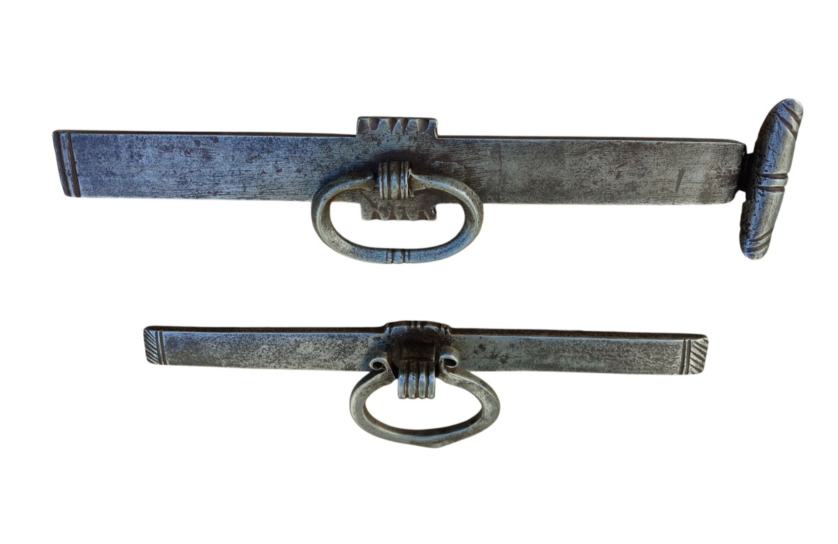 2 Italian Wrought Iron Bolts XVIII Century-photo-2