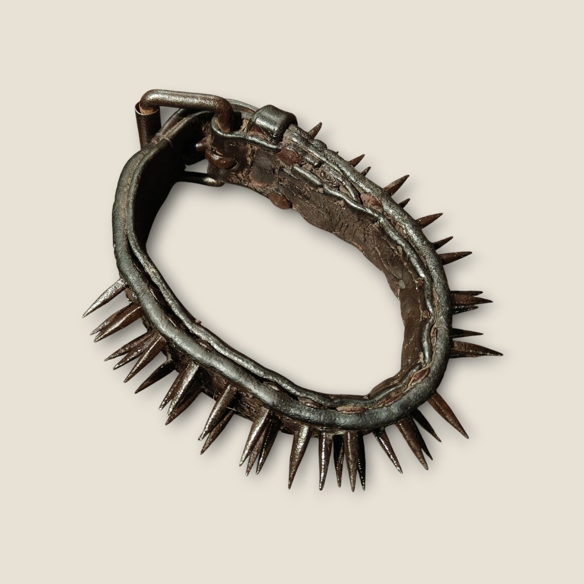 A Leather Dog Collar Late XVIII Century-photo-2