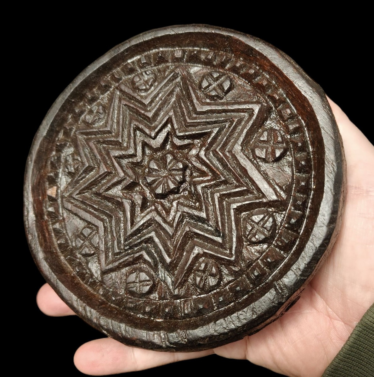 2 Marques en bois Alpes XVIII-XIXe siècle-photo-1