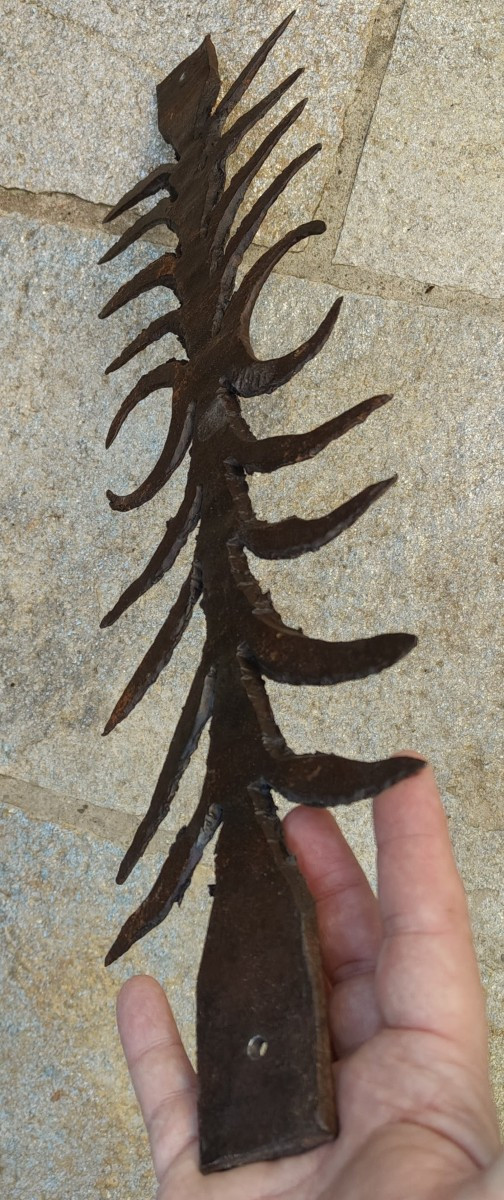 Rare paire de étripe-chats en fer forgé et ciselé XV-XVIe siècle-photo-3