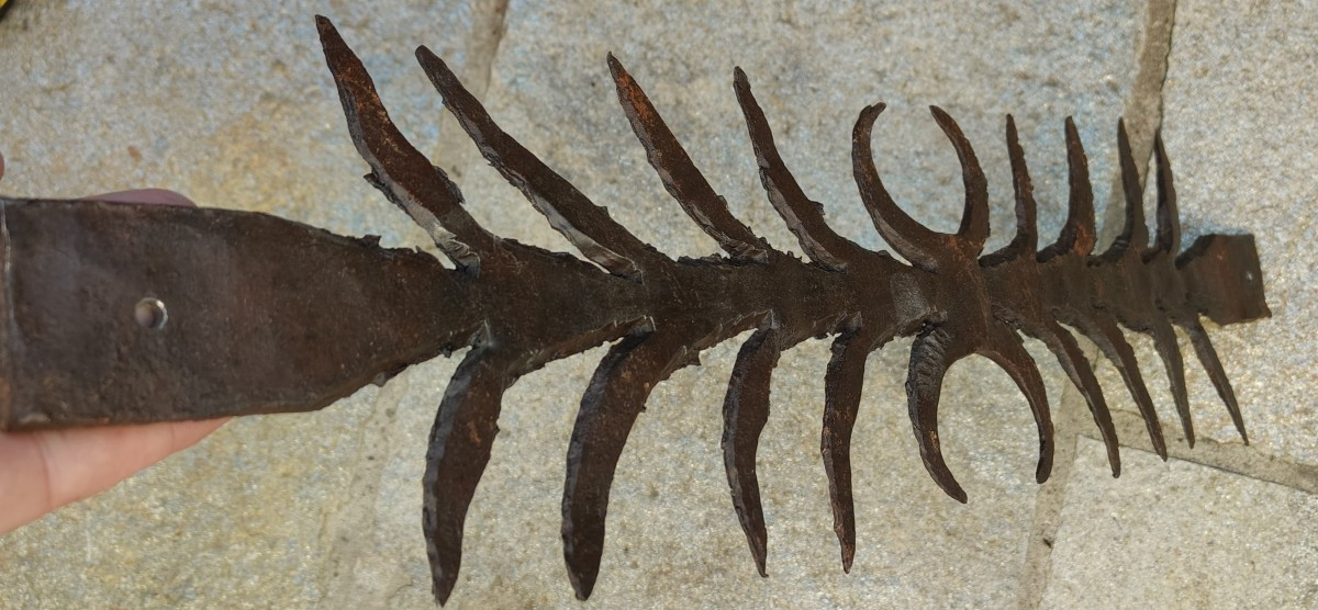 Rare paire de étripe-chats en fer forgé et ciselé XV-XVIe siècle-photo-4