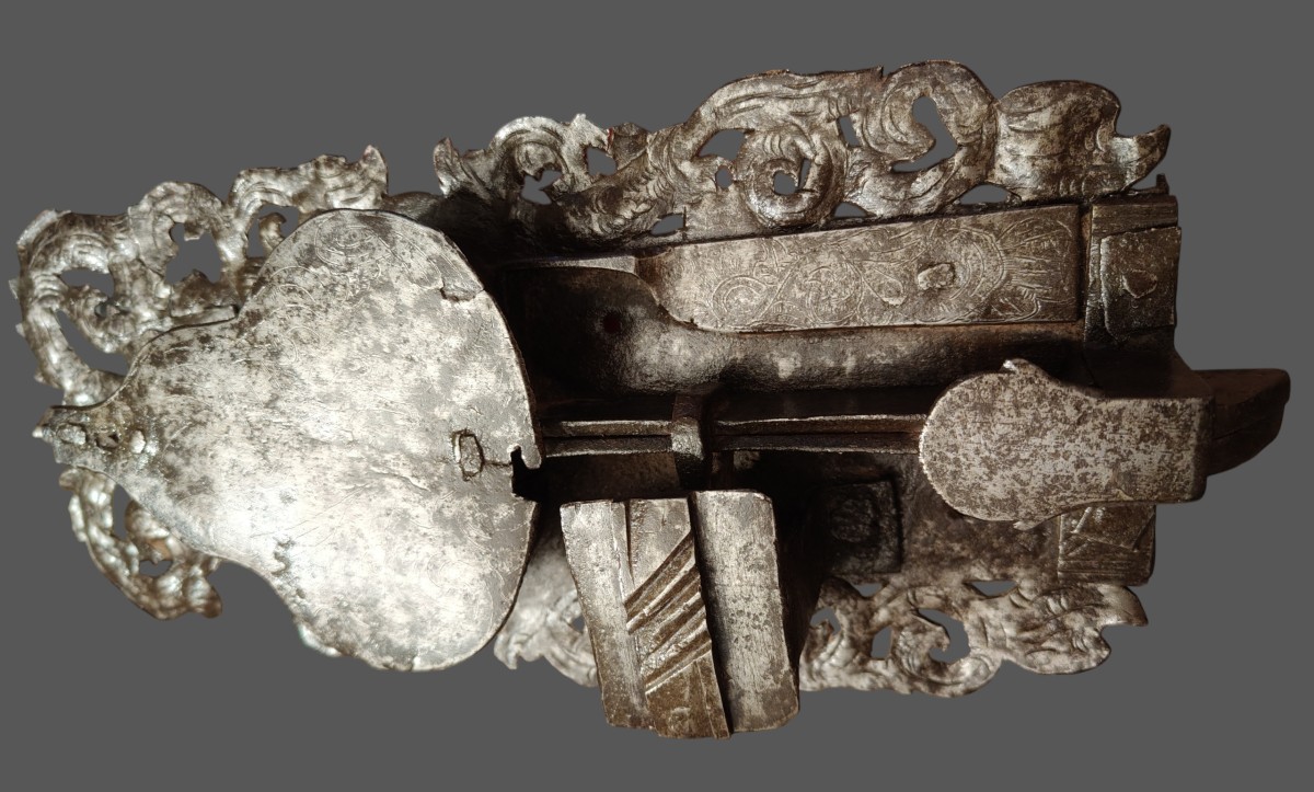 Dome Lock End Of The Seventeenth Century-photo-2