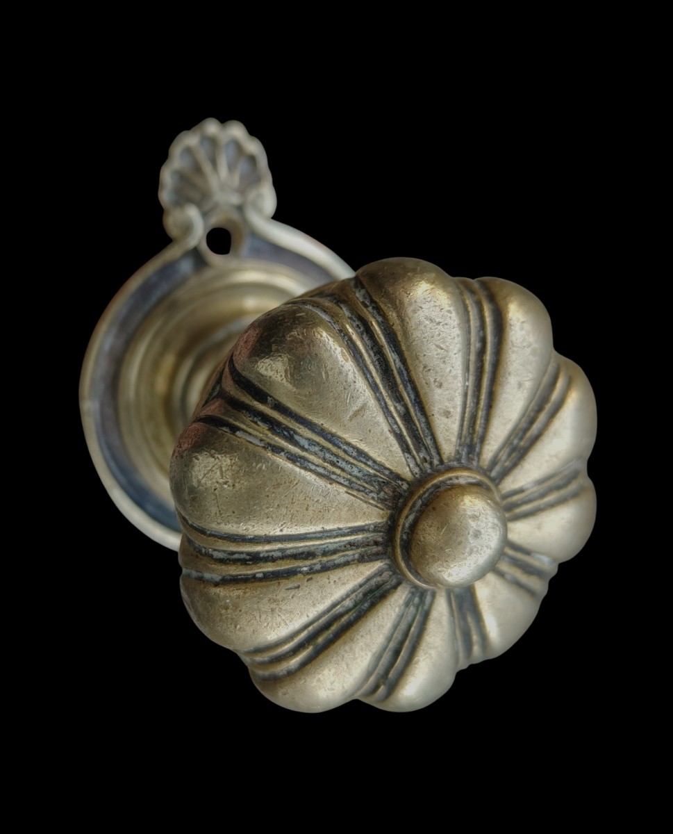 Bouton en bronze doré Louis XVI-photo-2