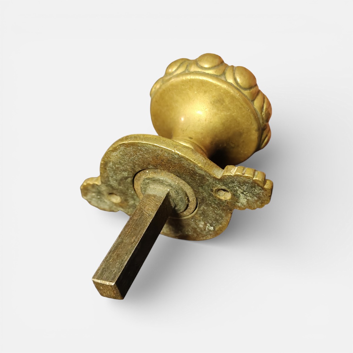 Bouton en bronze doré Louis XVI-photo-4