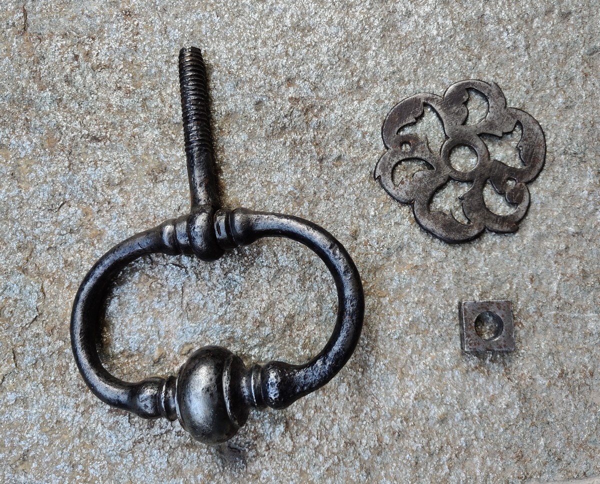 Heurtoir de porte en fer forgé XVIIIe siècle -photo-3
