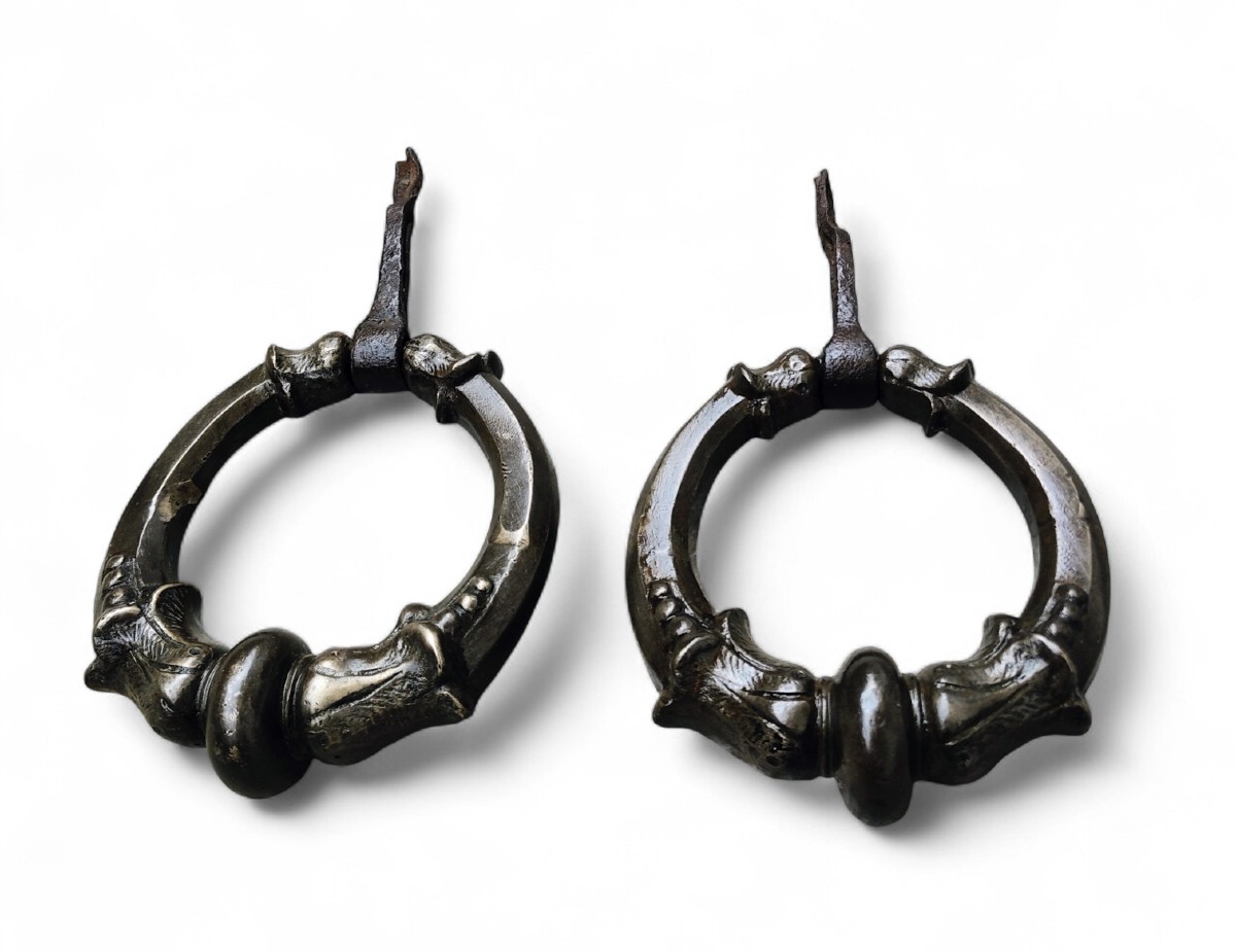 Paire d'heurtoirs en bronze fin du XVIII-début XVIIIe siècle -photo-7