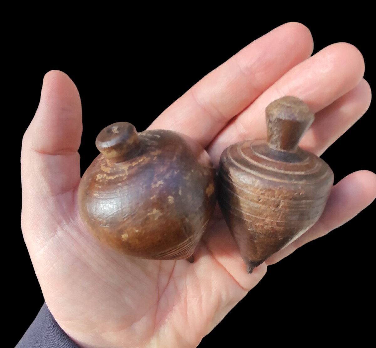  Pair Of 19th Century Turned Wooden Spinning Tops-photo-2