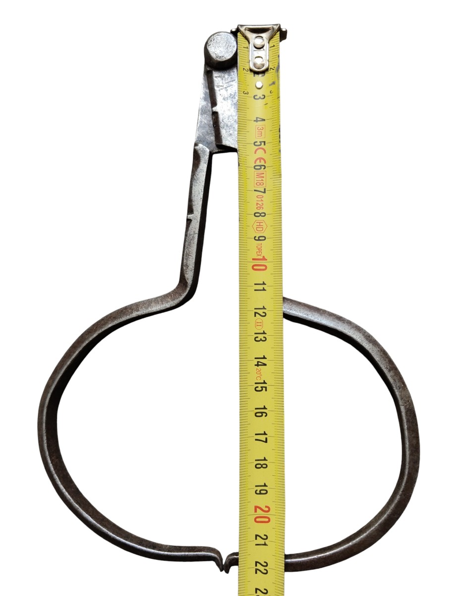 XVIII Century Wrought Iron Compass-photo-3