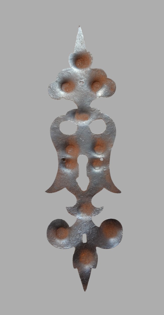 Large Wrought-iron Key Hole Cover With Engravings, Germany, 18th Century -photo-4