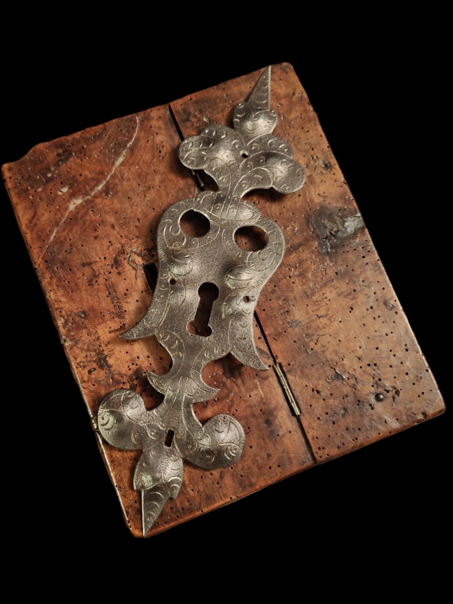 Large Wrought-iron Key Hole Cover With Engravings, Germany, 18th Century 