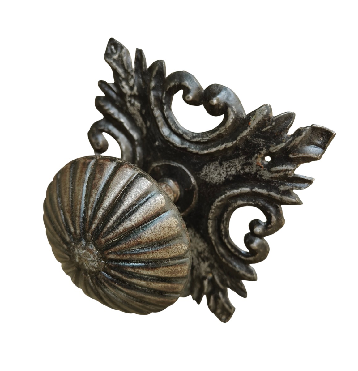 Grand bouton de porte en fer forgé avec belle platine-photo-3