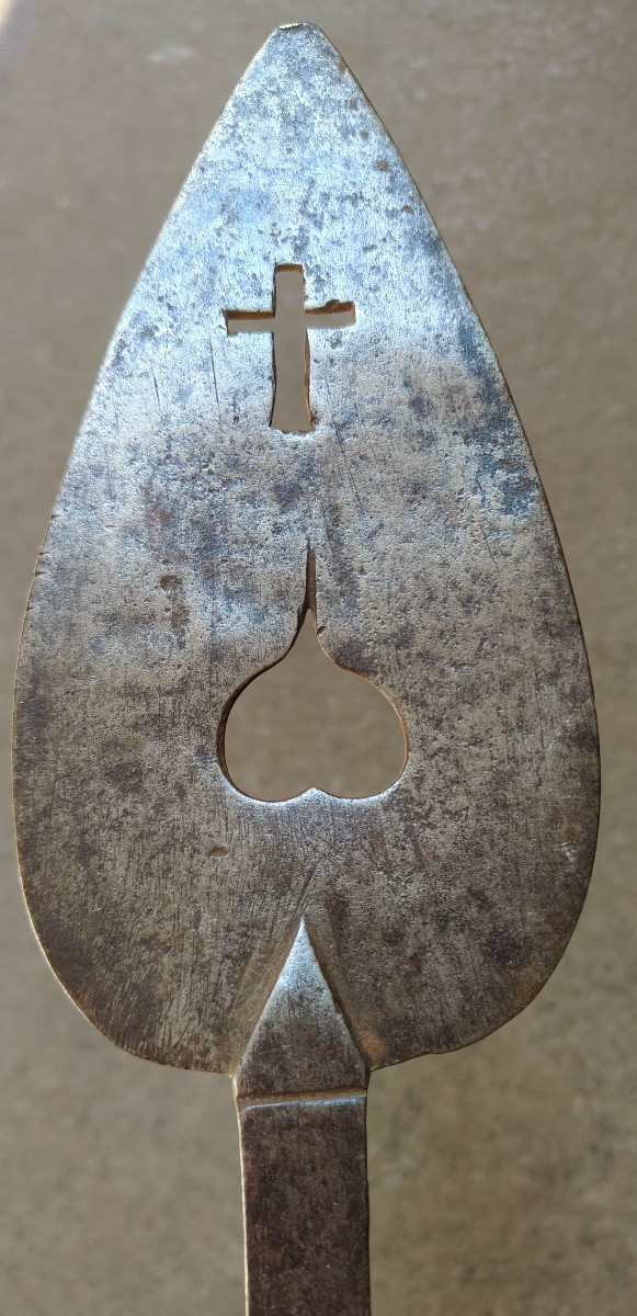 Rare 16th-century Wrought-iron, Openwork Spatula-photo-3