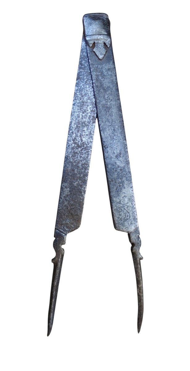 Compas De Charpentier En Fer Forgé Et Gravé XVIIIe Siècle-photo-3