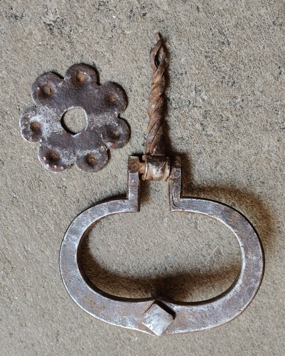 Heurtoir De Porte En Fer Forgé XVIIe Siècle-photo-1