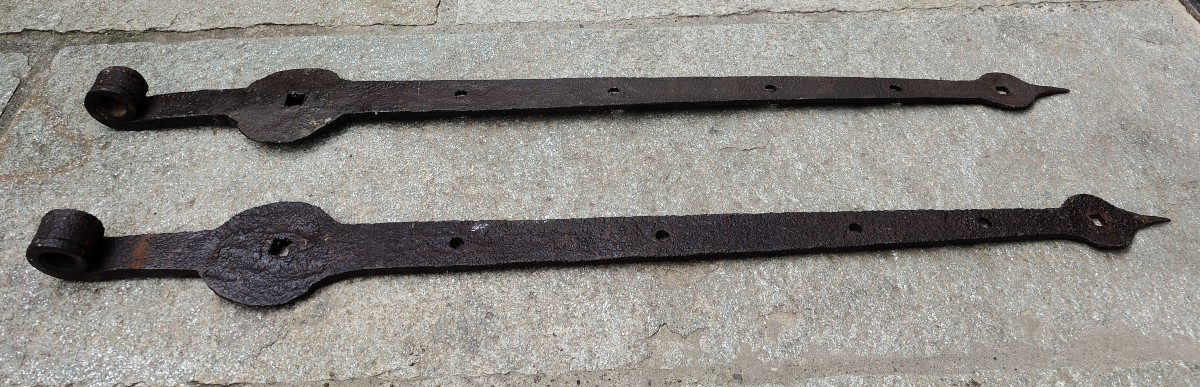 Pair Of 17th-century Door Hinges, 70 Cm Long