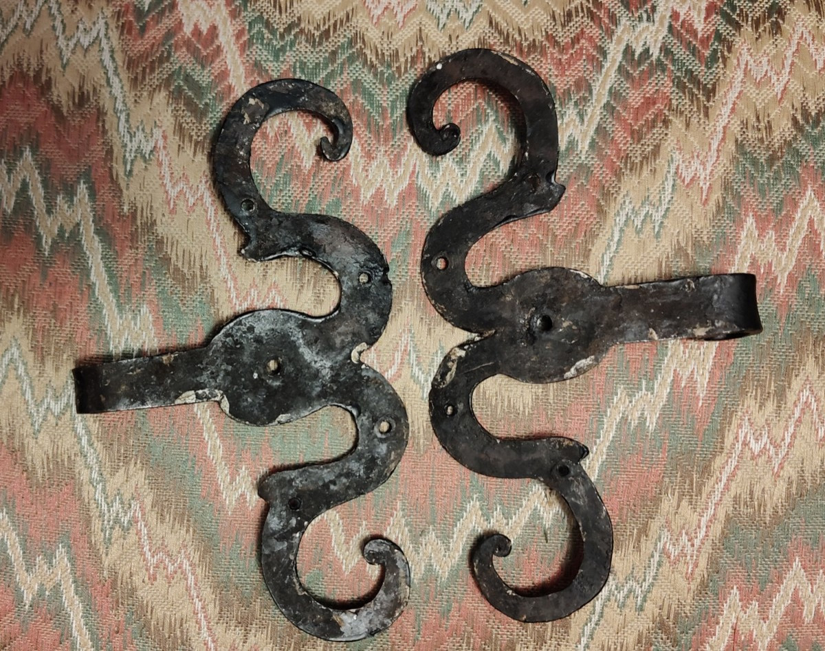 Pair Of Small Wrought-iron Hinges -photo-3